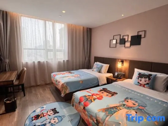 Standard Twin Family room