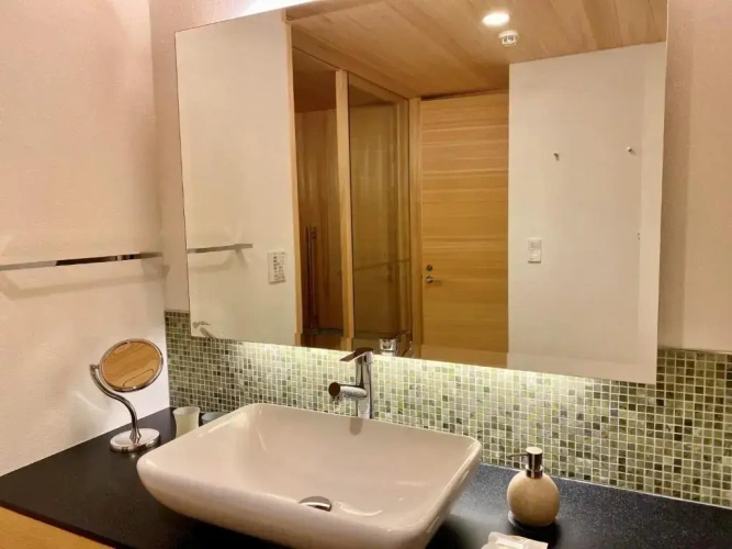 Suite with garden view