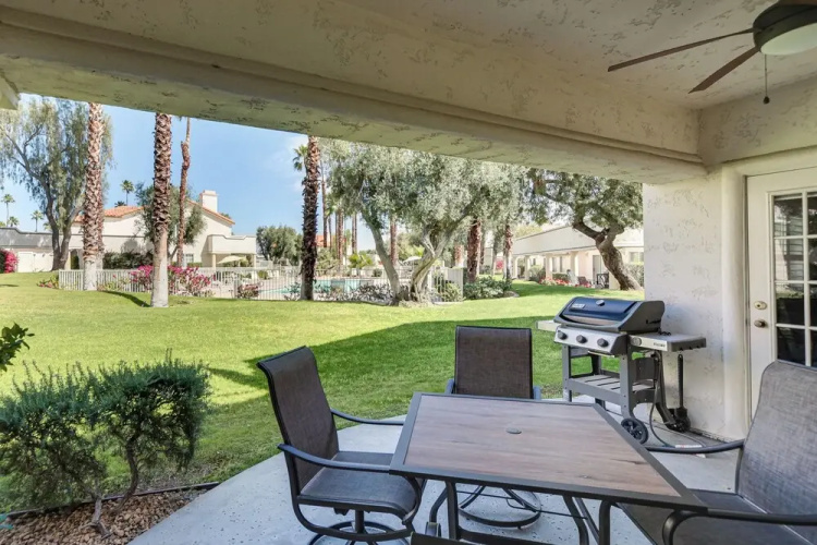 Palm Desert Condo w/ Patio & Community Perks!