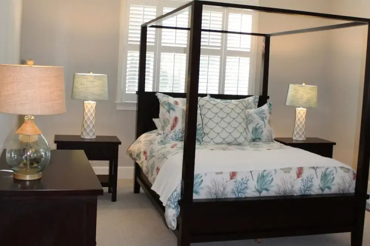 112 Rivera by Hodnett Cooper