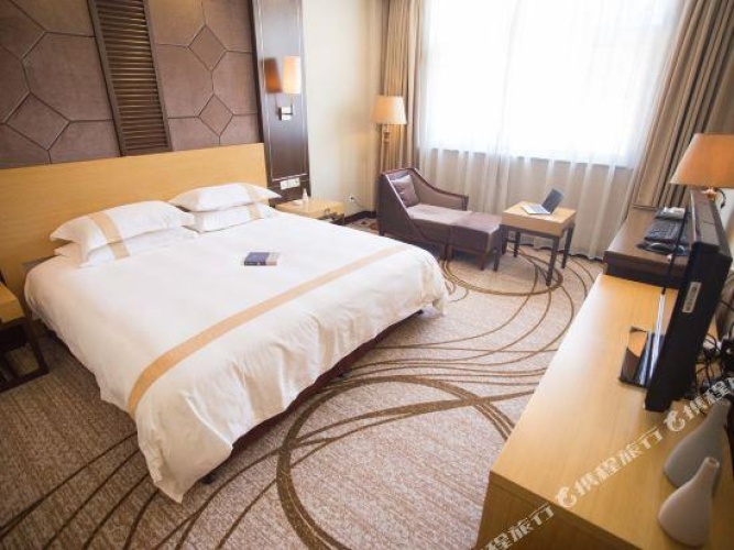 Deluxe Double Suite