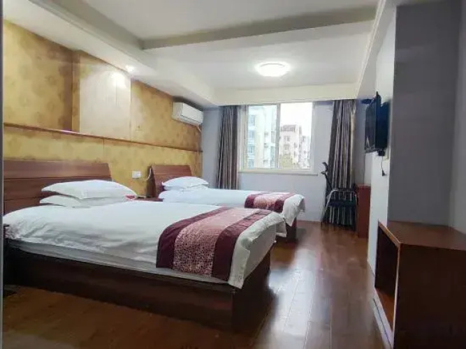 Huazhuang Hotel