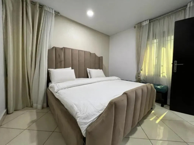 3 bedroom luxury apartments