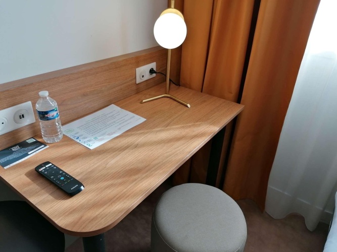Standard Triple room
