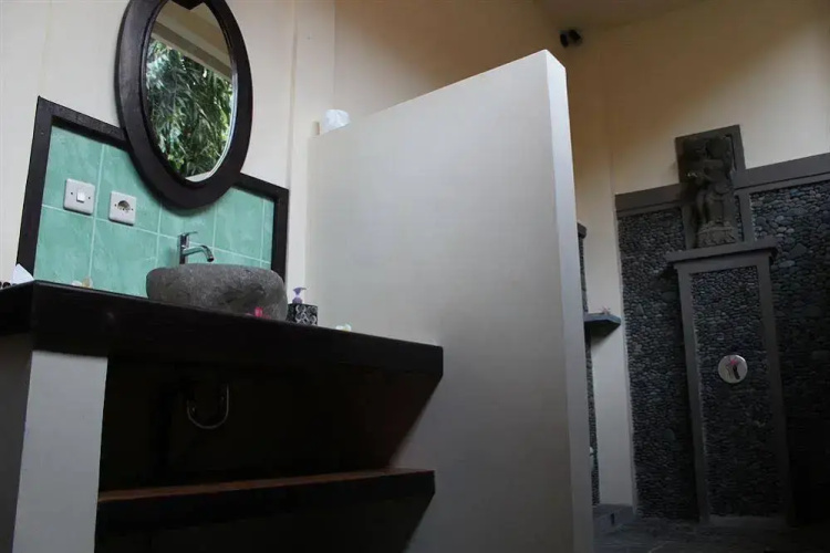 Man's Homestay