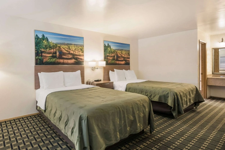 Standard Quadruple room