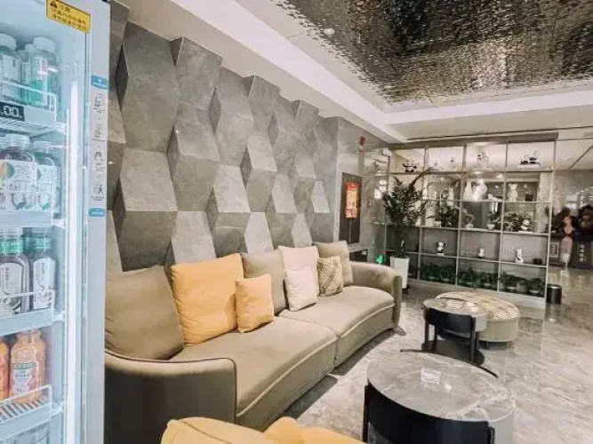 Jinyi Hotel