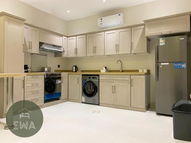 3 Bedrooms Apartment