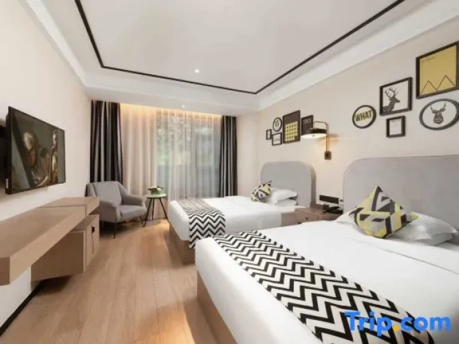 Standard Double room with river view