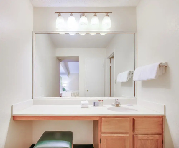 Hawthorn Suites by Wyndham Tyler