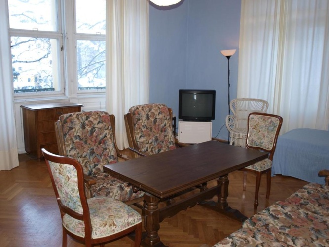 1 Bedroom Apartment