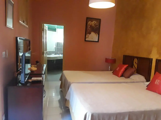 Hotel E La Ronda