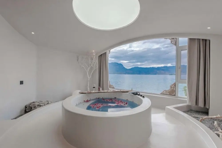 Classic Double room with lake view