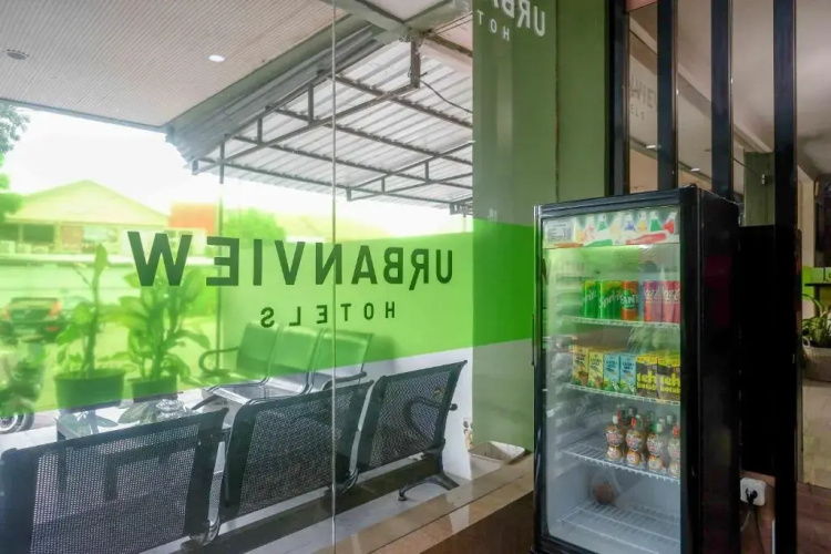 Urbanview Hotel Capital Makassar