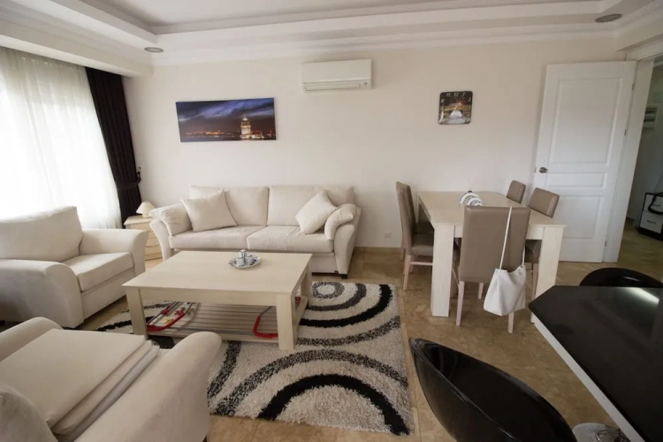 2 Bedrooms Apartment with balcony
