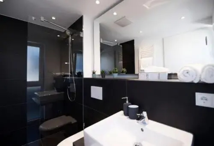 Mood contemporary living