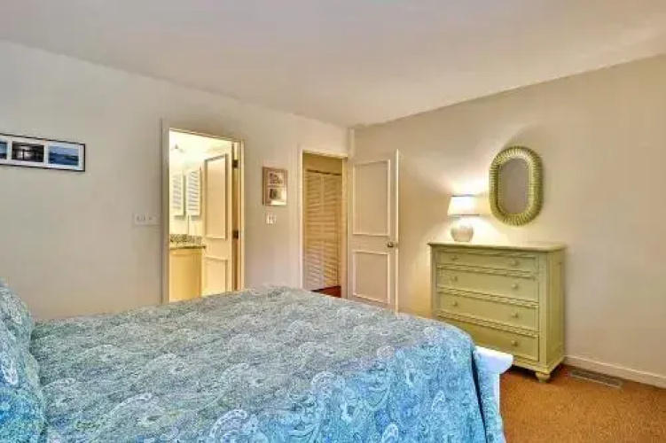 4585 Parkside Villa