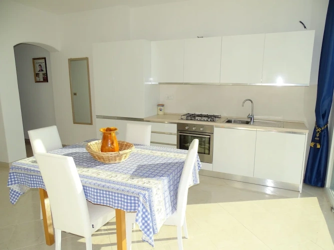 2 Bedrooms Apartment with sea view