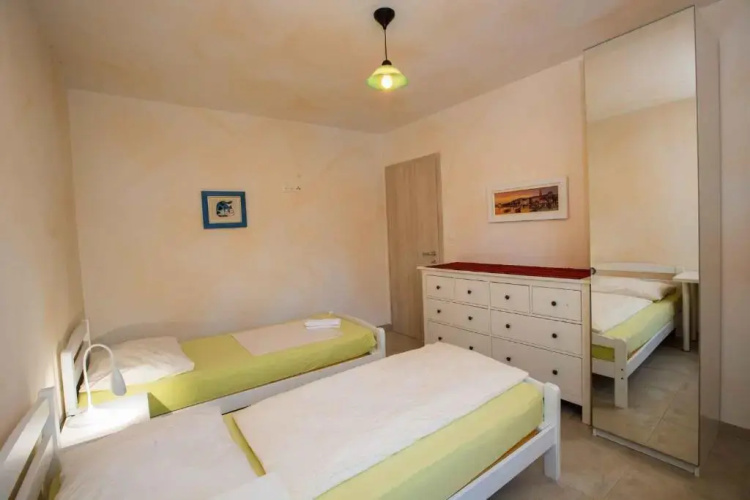 Apartments in Rab - Insel Rab 42670