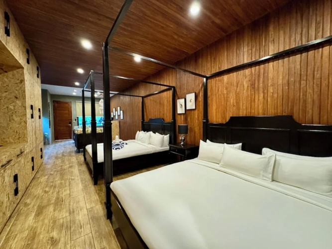 Family Suite with balcony and with garden view