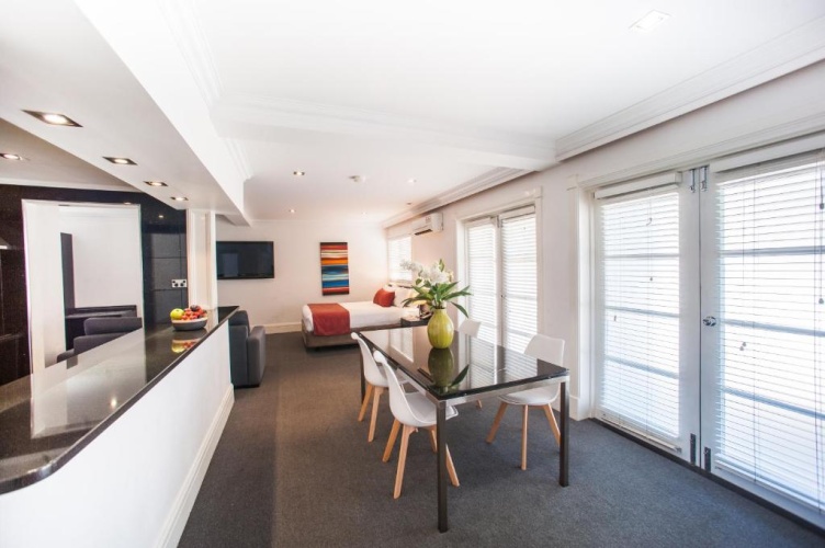 Deluxe Double Suite