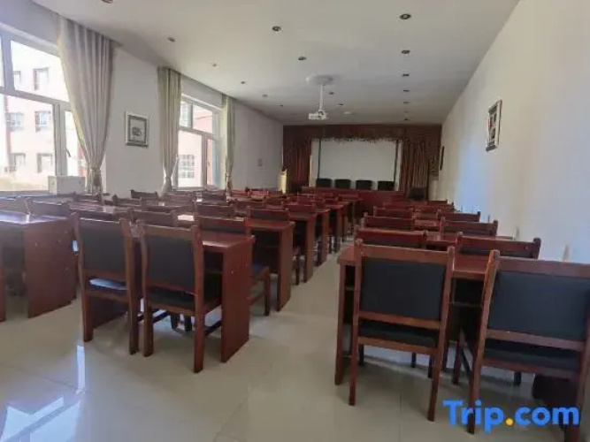 Qinggil Aijia Express Hotel