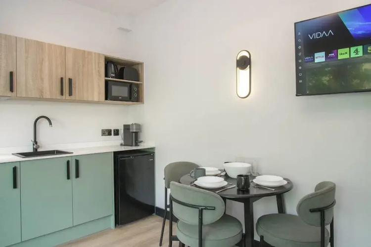 Sixty Aparthotel 2bed, Central Cardiff + Parking