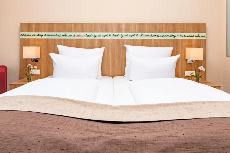 Deluxe Double room with city view