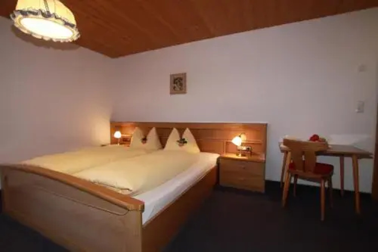 Gmnder Klause Pension