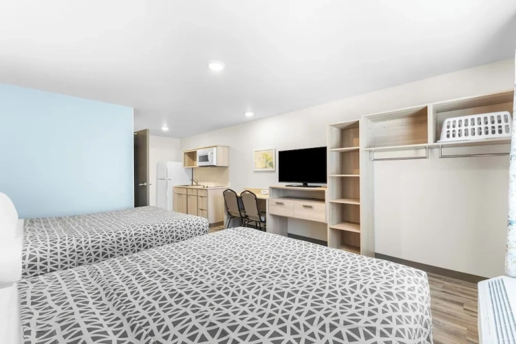 Quadruple Suite