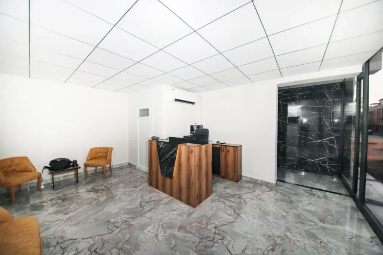 Adam Apart Hotel 2