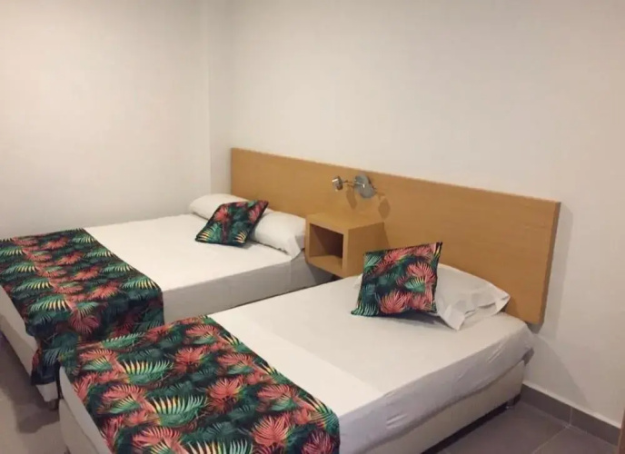 Hotel Cayena Inn