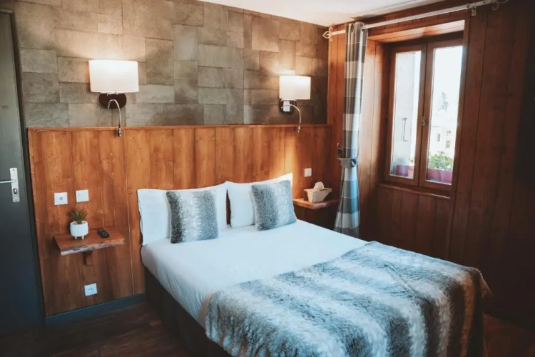 Standard Double room with mountain view