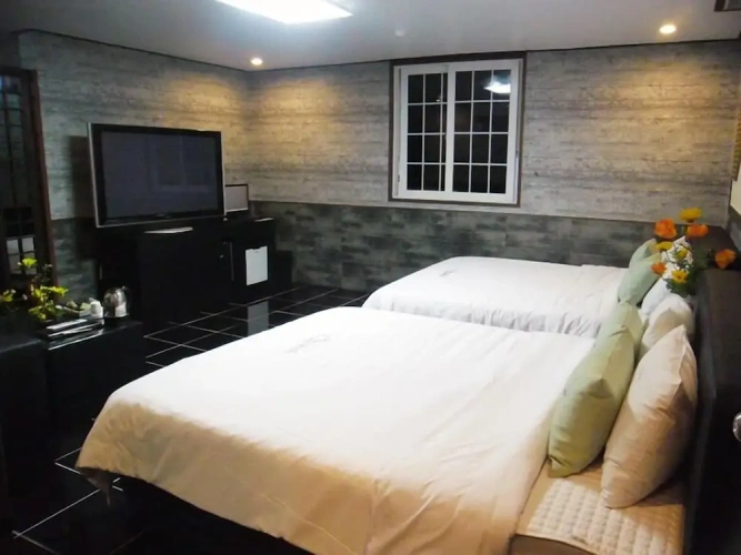 Standard Family room
