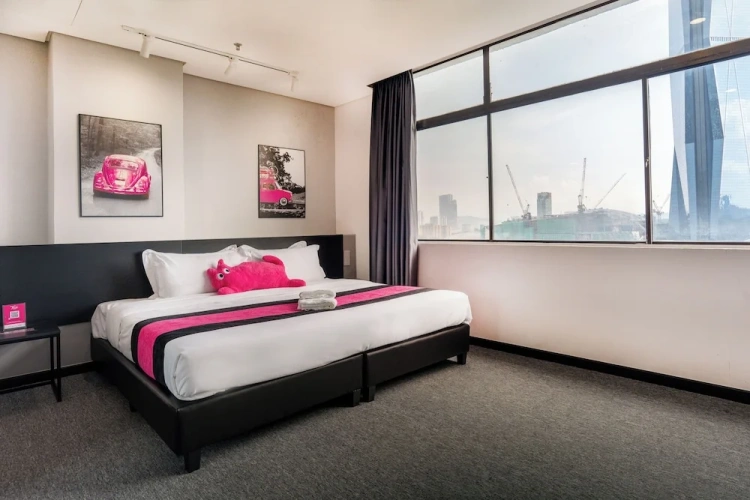 Deluxe Double room with city view