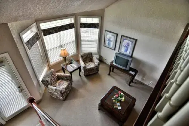 Unit 302 2 BD/ 2 BA Condo 2 Bedrooms 1 Bathroom Condo