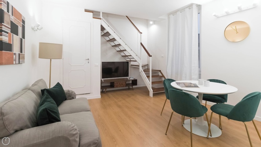2 Bedrooms Apartment