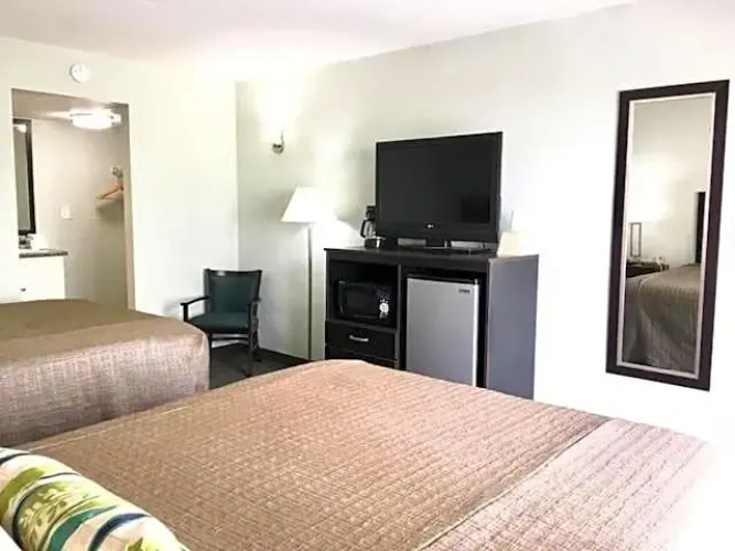 Standard Double room with partial view