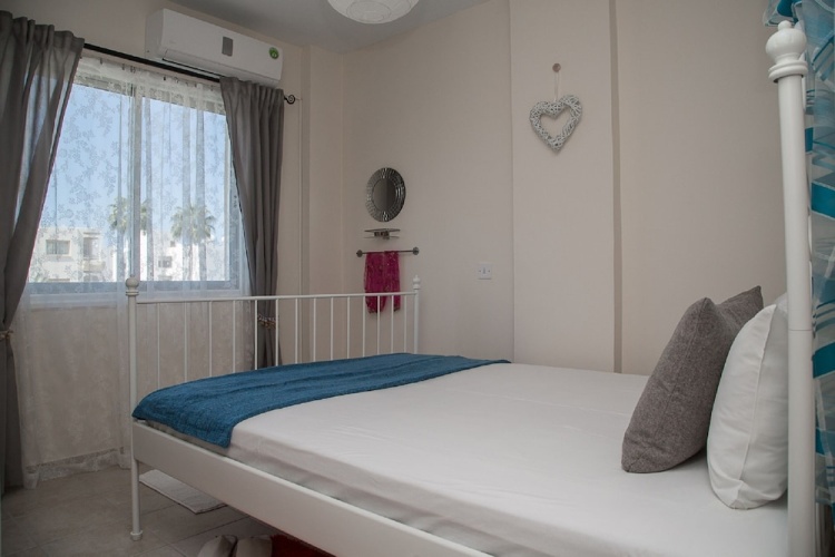 1 Bedroom Comfort Apartment with balcony and with pool view