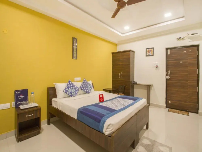 OYO 9968 Srirama Hotels, Kondapur