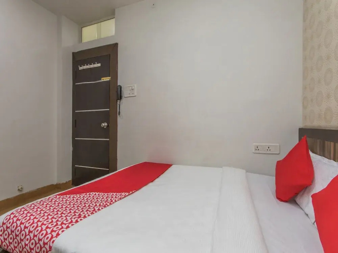 OYO 3689 Sky hotel