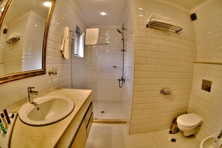 2 Bedrooms Standard Triple room