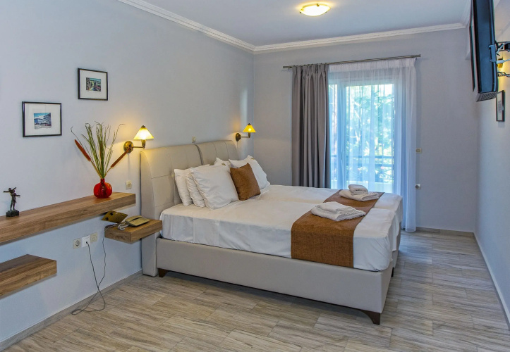 Aliki Hotel