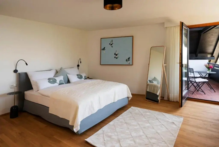 Haus4Zimmer mit Seeblick - einfacher Luxus, pur