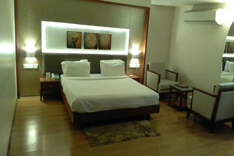 Hotel Kells