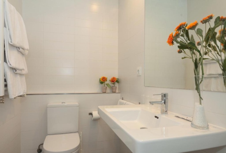 Standard Quadruple room with view