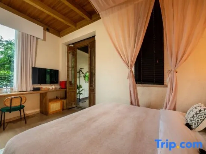 Standard Double room with garden view