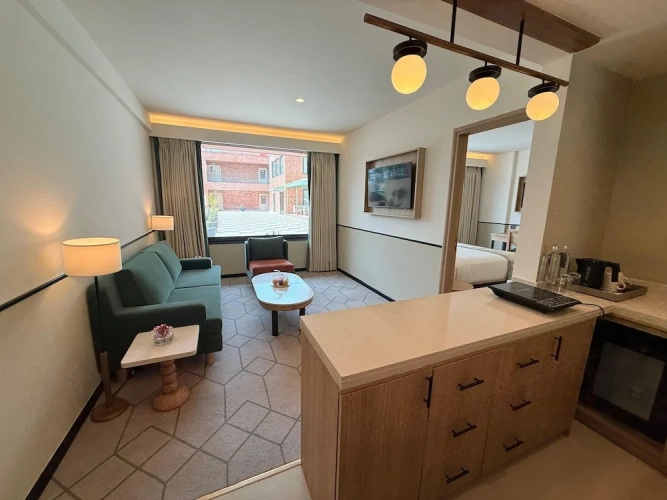 1 Bedroom Suite