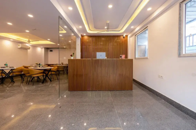 Hotel park Tree I Sec-63a I Noida