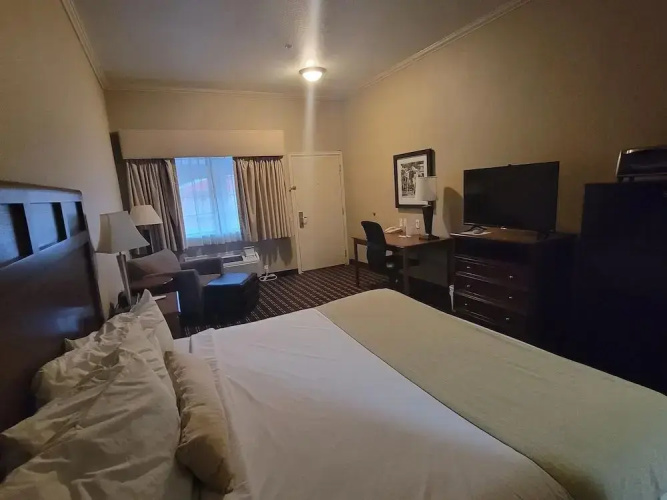 Cotulla Whitten Inn